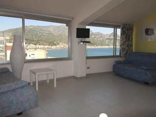 Come In Sicily - Naxos Bay 지아르디니낙소스 2*,  이탈리아